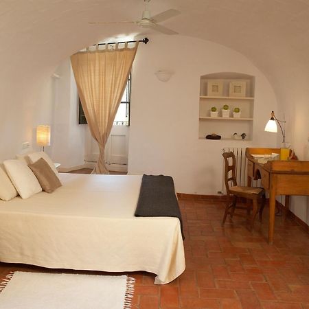 Hotel La Placa Madremanya Bagian luar foto