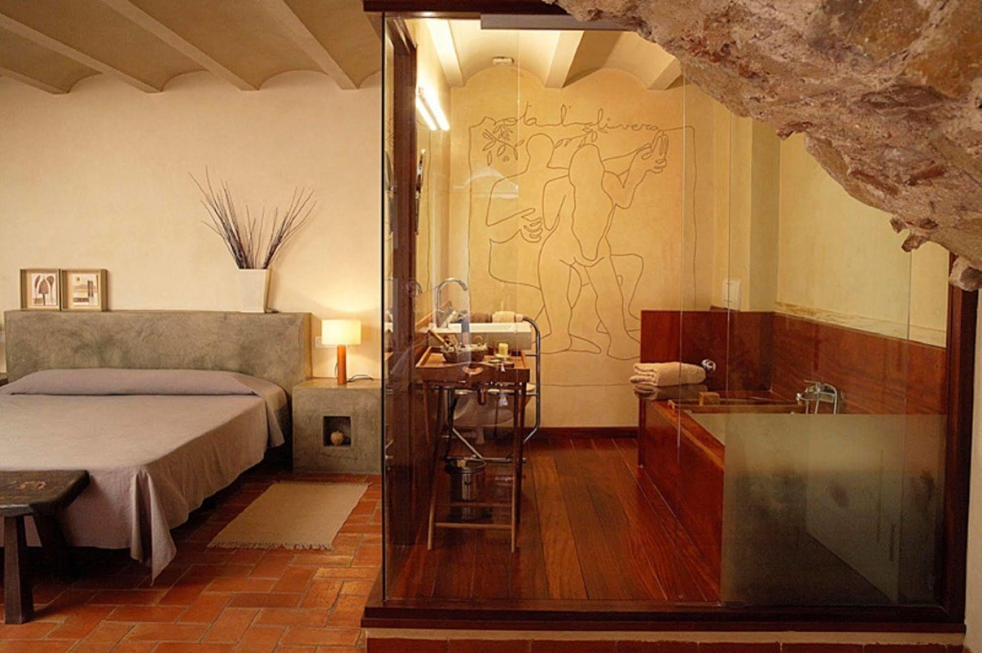 Hotel La Placa Madremanya Bagian luar foto