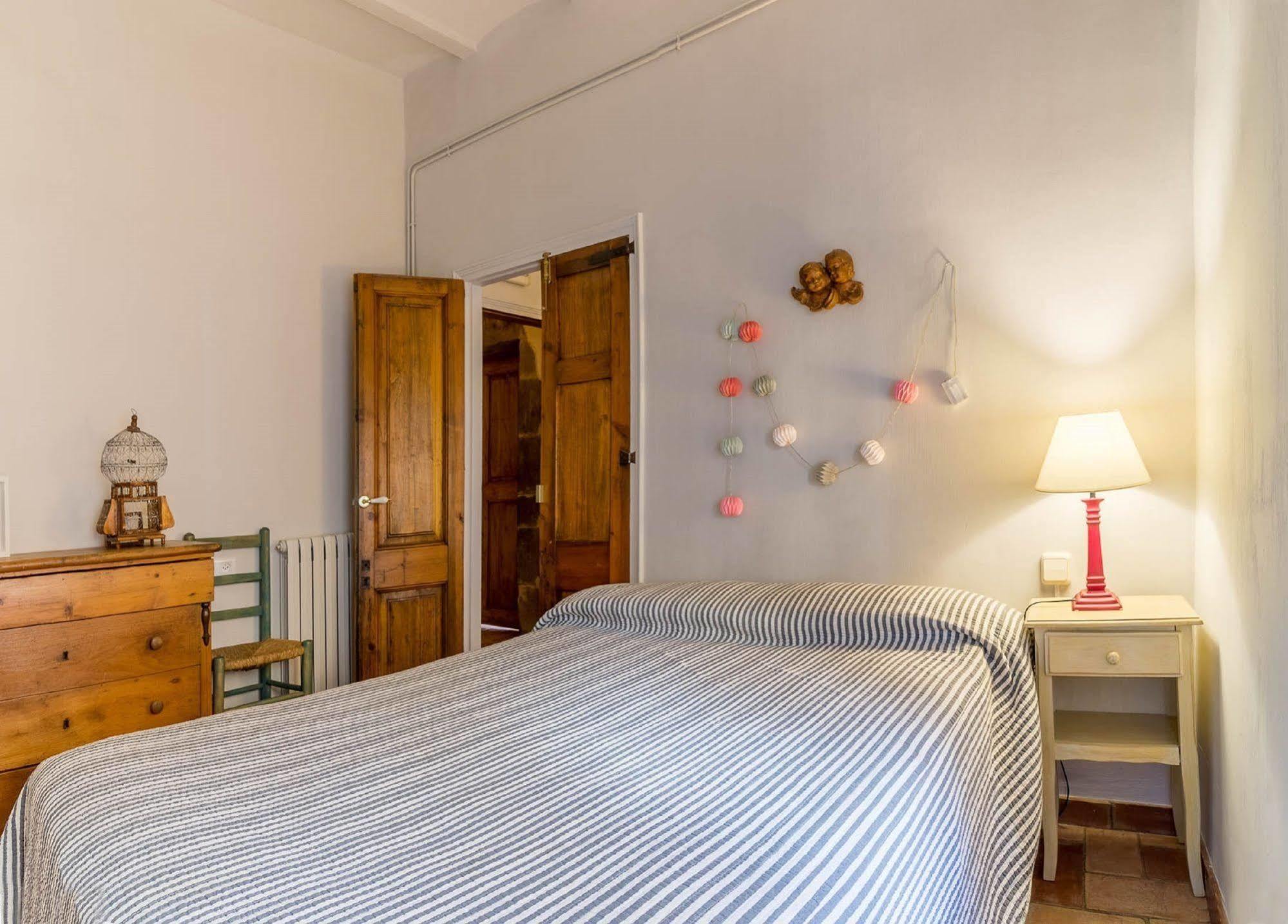 Hotel La Placa Madremanya Bagian luar foto